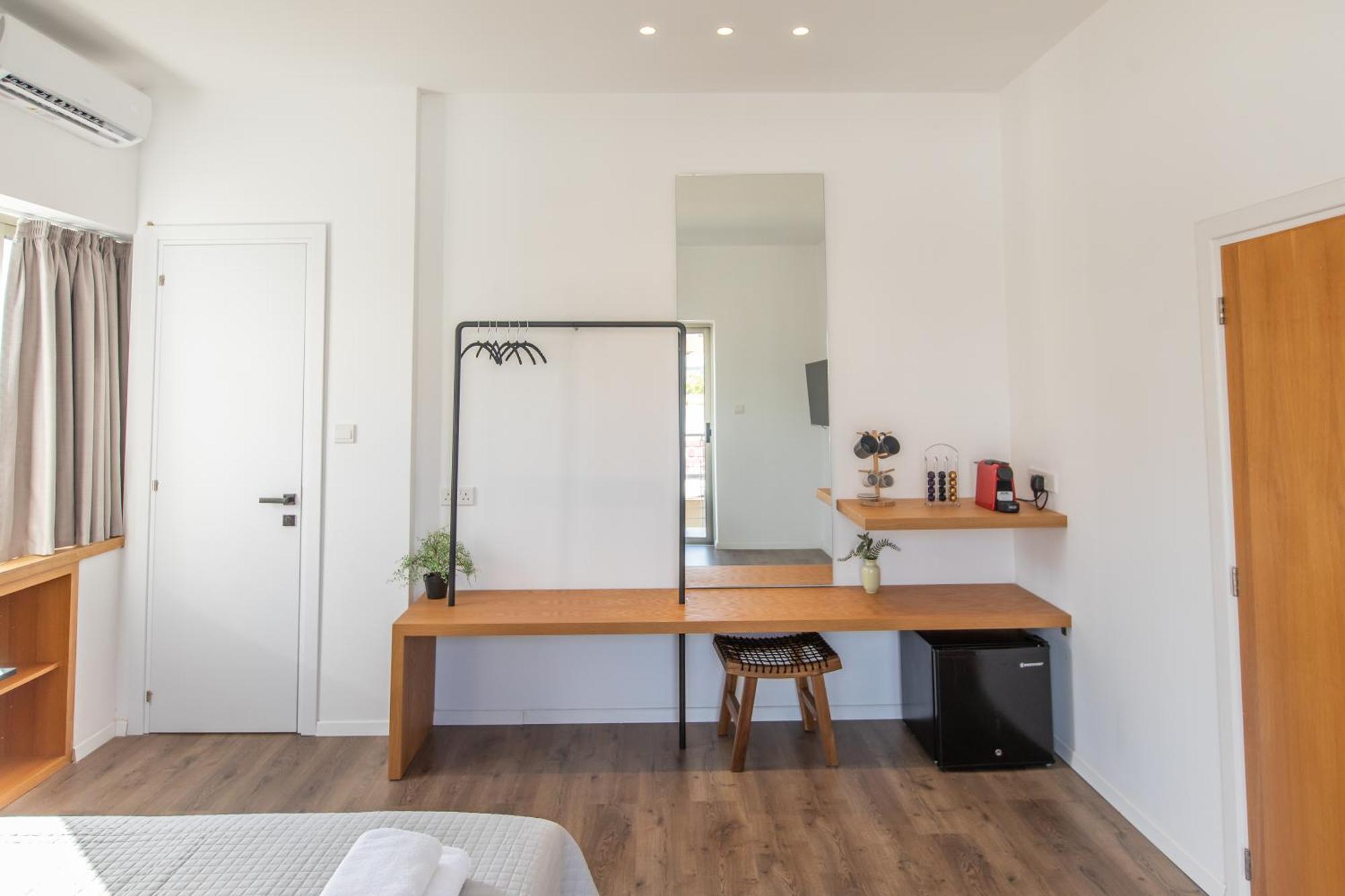 Rooms - Unique Staying In Paphos Centre Номер фото