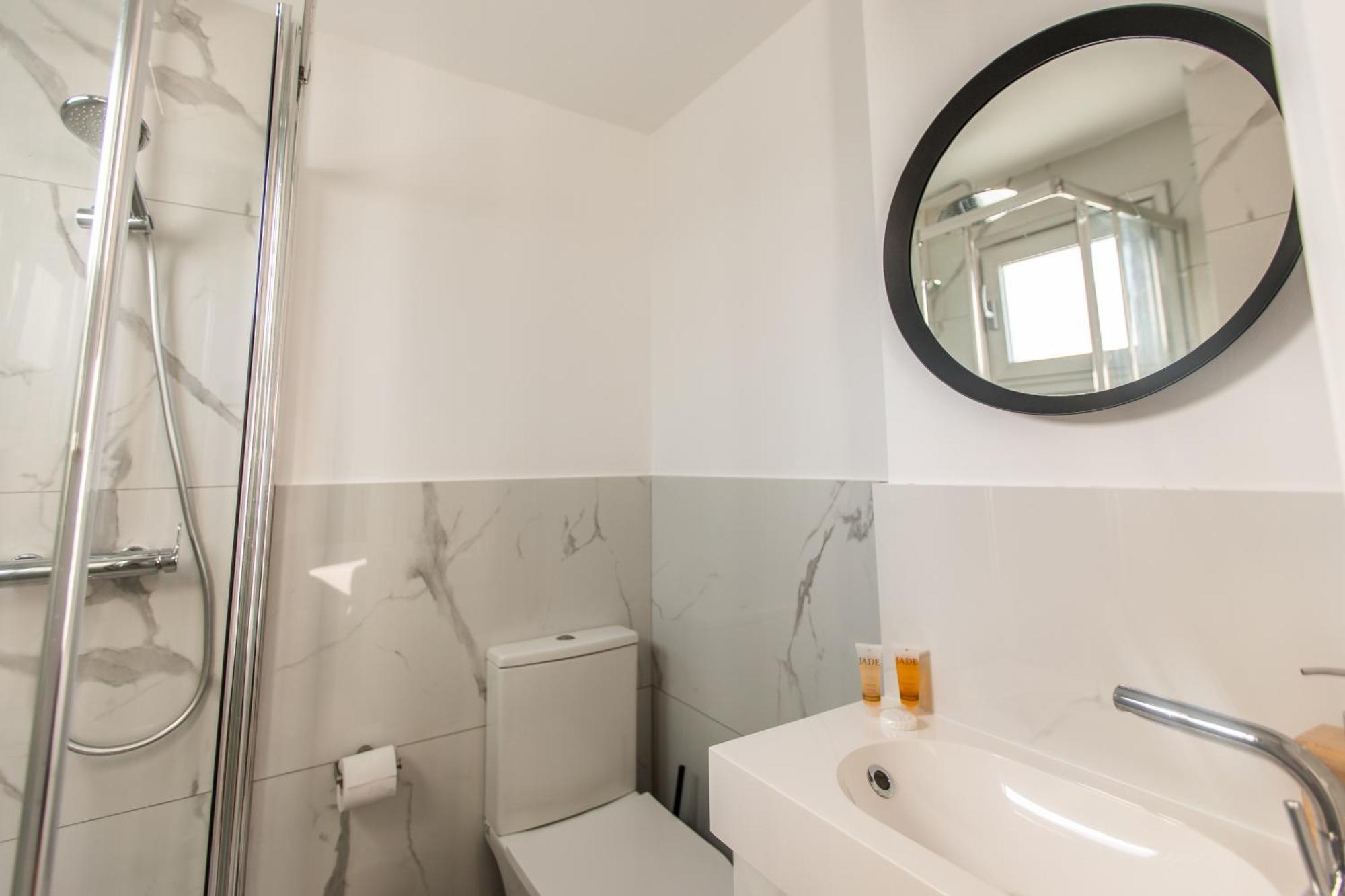 Rooms - Unique Staying In Paphos Centre Номер фото