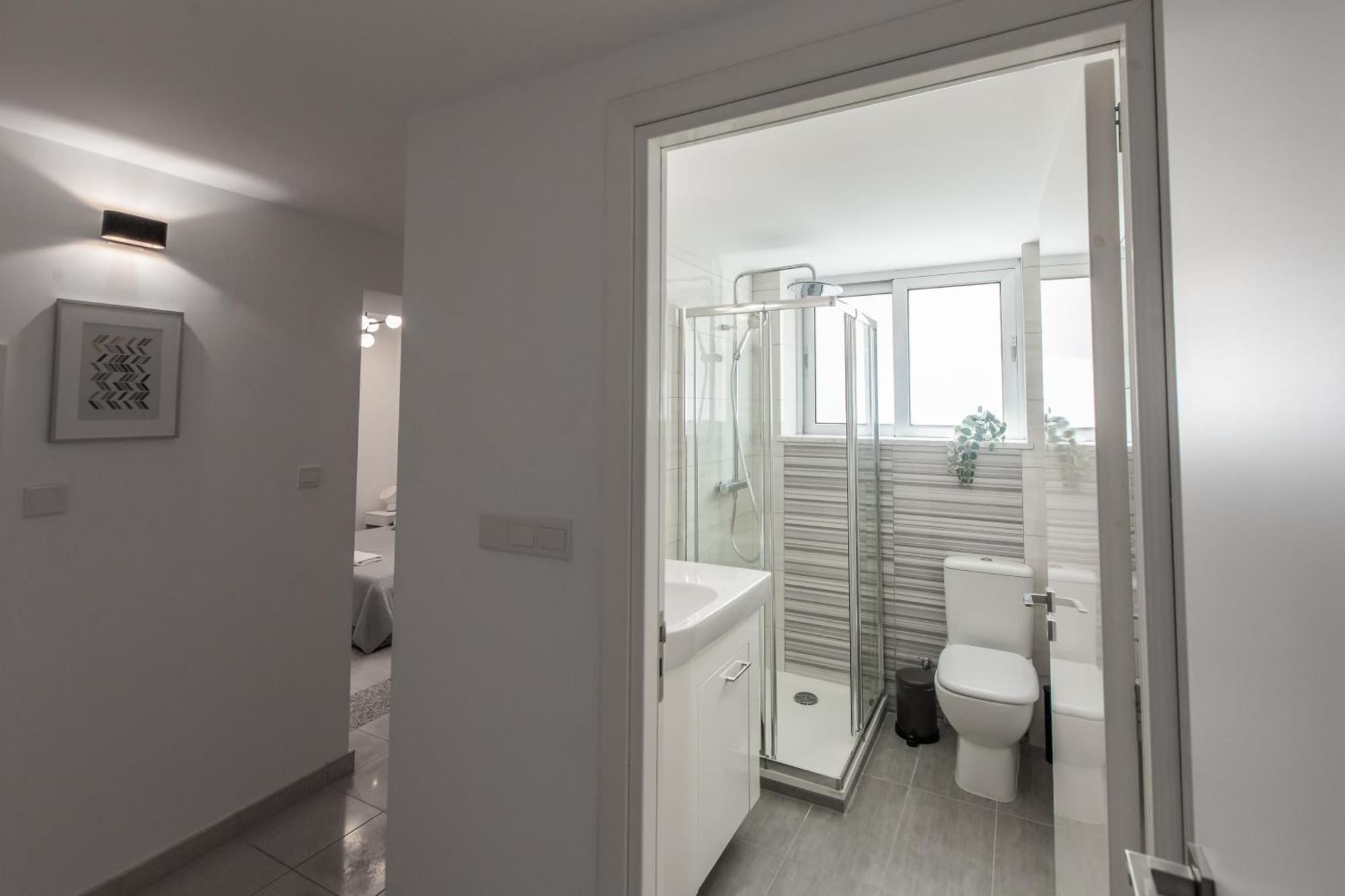 Rooms - Unique Staying In Paphos Centre Номер фото